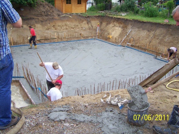 Bautagebuch: Der Beton ist eingebracht - Baubetreuung in Berlin und